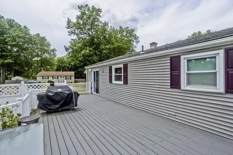 27 Michael St, Springfield, MA 01129 photo 24
