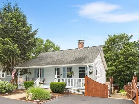 45 Harding Ave, Weymouth, MA 02188
