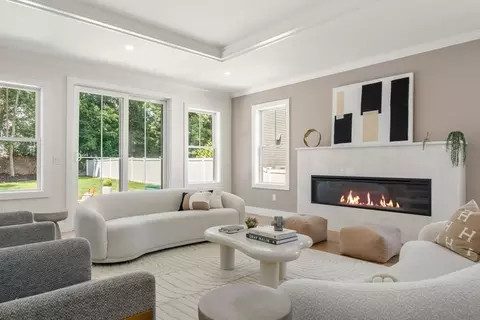 Living - 71 Webster St, Needham, MA 02494 photo 2 of 5