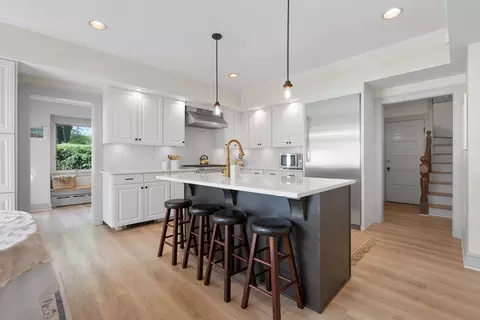 Kitchen - 20 Eulow St, Swampscott, MA 01907 photo 1 of 3