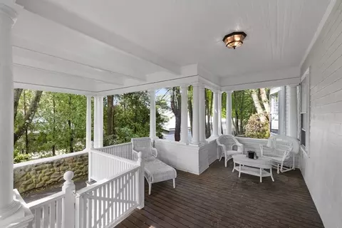 Exterior - 20 Eulow St, Swampscott, MA 01907 photo 6 of 8