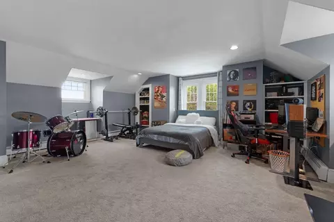 Bedroom - 20 Eulow St, Swampscott, MA 01907 photo 4 of 4
