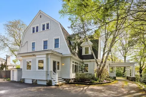 Exterior - 20 Eulow St, Swampscott, MA 01907 photo 7 of 8