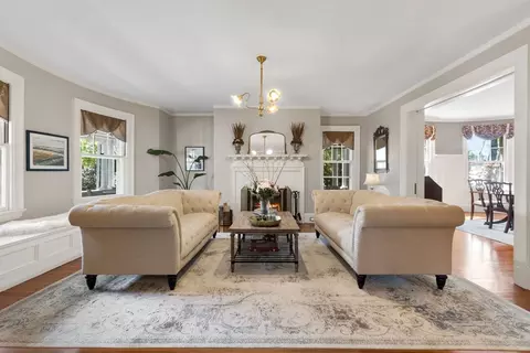 Living - 20 Eulow St, Swampscott, MA 01907 photo 2 of 4
