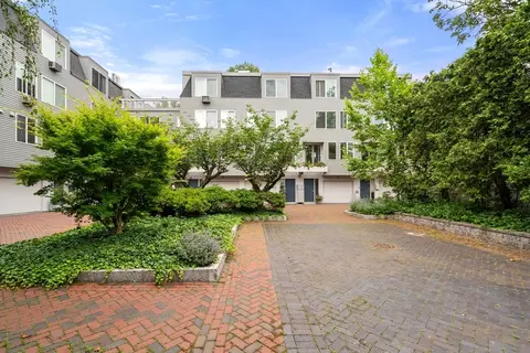 15 Ellery Sq, Cambridge, MA 02138