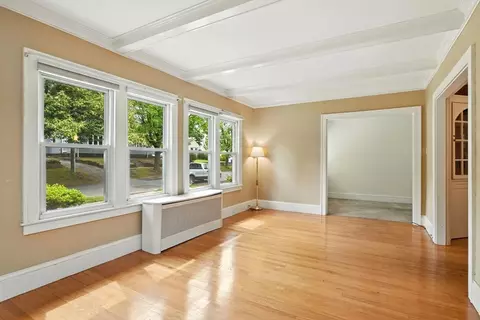 Living - 36 Benz, Springfield, MA 01118 photo 3 of 7