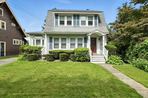 36 Benz, Springfield, MA 01118