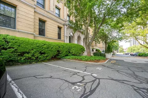 235 State St #309, Springfield, MA 01103 photo 36