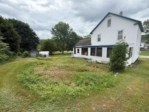 27 Warwick Ave, Athol, MA 01331 photo 9