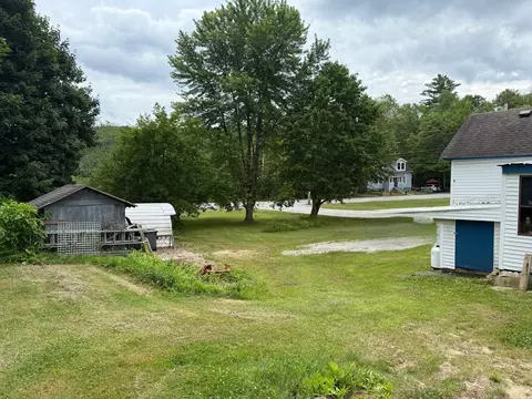 27 Warwick Ave, Athol, MA 01331 photo 8