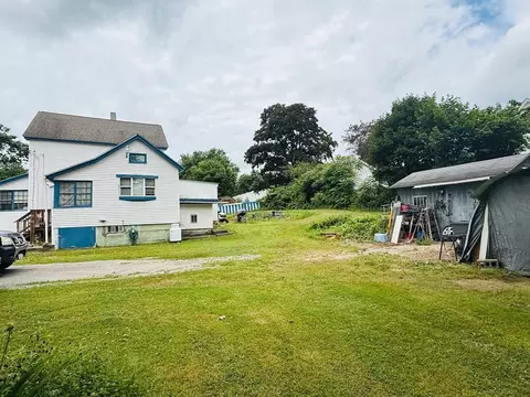 27 Warwick Ave, Athol, MA 01331 photo 7