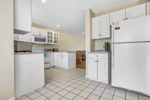 700 Shore Dr #9-908, Fall River, MA 02721 photo 6