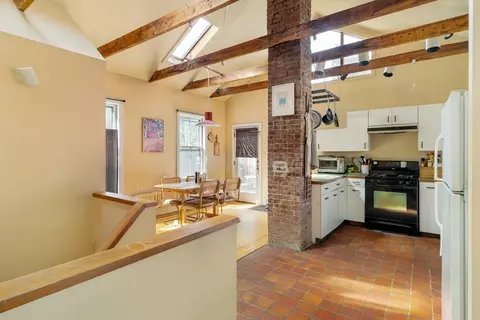 19 Irving St, Watertown, MA 02472