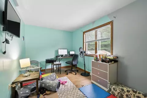 361 Parkerview St, Springfield, MA 01129 photo 21