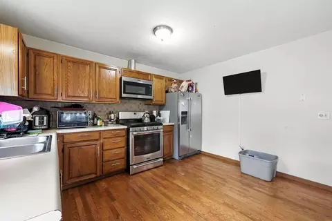 361 Parkerview St, Springfield, MA 01129 photo 7