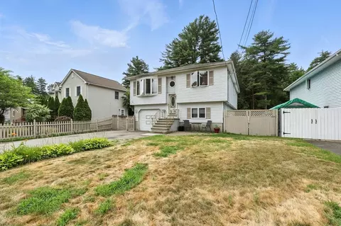 361 Parkerview St, Springfield, MA 01129 photo 4