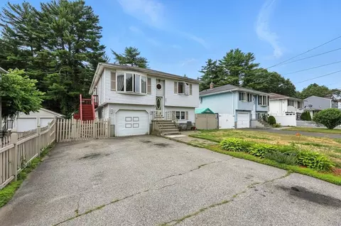 361 Parkerview St, Springfield, MA 01129 photo 3