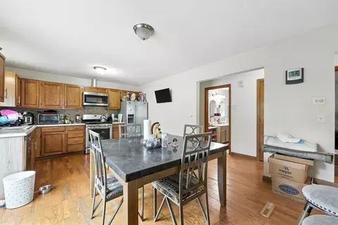 361 Parkerview St, Springfield, MA 01129 photo 10