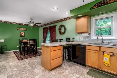 10 West Ave #D, Webster, MA 01570 photo 5