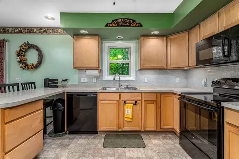 10 West Ave #D, Webster, MA 01570 photo 4