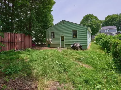 10 Ashwood St, Worcester, MA 01604 photo 4