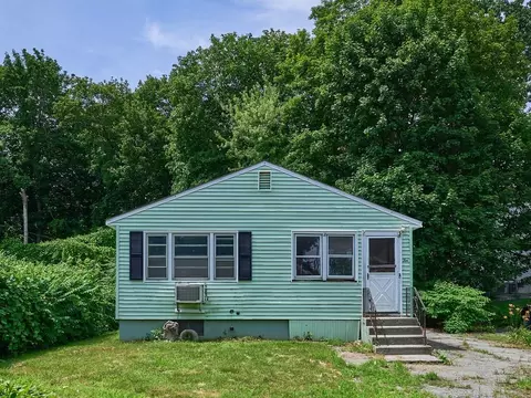 10 Ashwood St, Worcester, MA 01604 photo 2