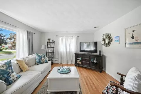 Living - 2011 Pleasant, Three Rivers, MA 01080 photo 2 of 2