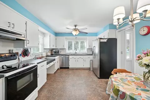 Kitchen - 2011 Pleasant, Three Rivers, MA 01080 photo 2 of 4