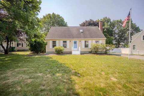 54 Shawna St, Fitchburg, MA 01420