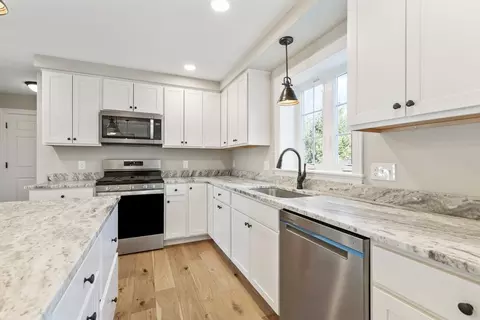Kitchen - 42 May Rd, Millis, MA 02054 photo 4 of 6