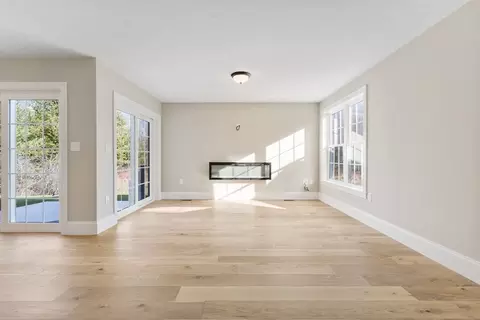 Living - 42 May Rd, Millis, MA 02054 photo 3 of 6