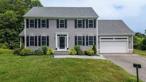 2 Wildwood Ter, Mattapoisett, MA 02739