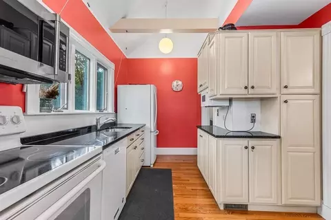 230 Cedar St, Dedham, MA 02026 photo 10