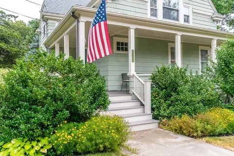 230 Cedar St, Dedham, MA 02026 photo 5