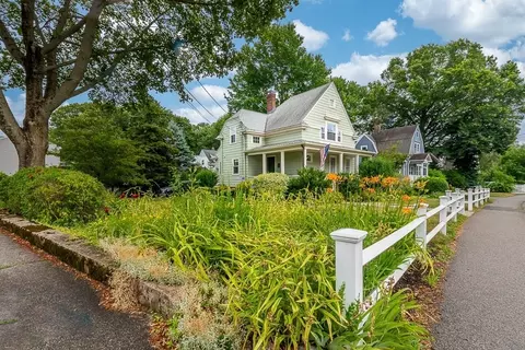 230 Cedar St, Dedham, MA 02026 photo 8