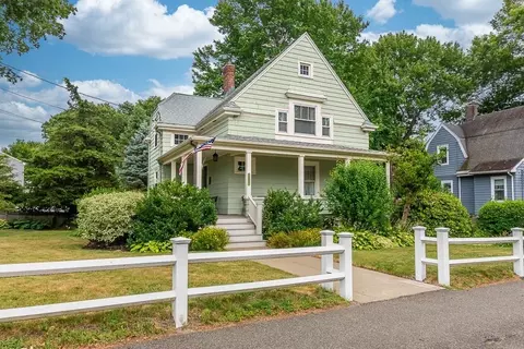 230 Cedar St, Dedham, MA 02026 photo 2