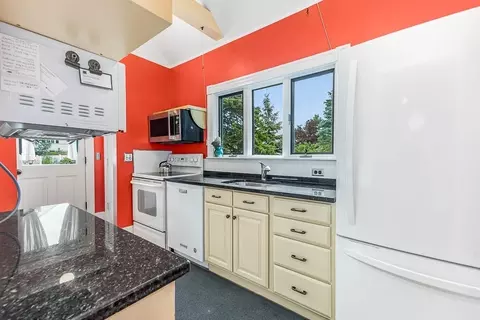 230 Cedar St, Dedham, MA 02026 photo 13