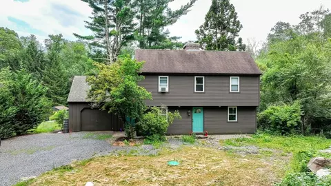 43 Williams St, Rehoboth, MA 02769