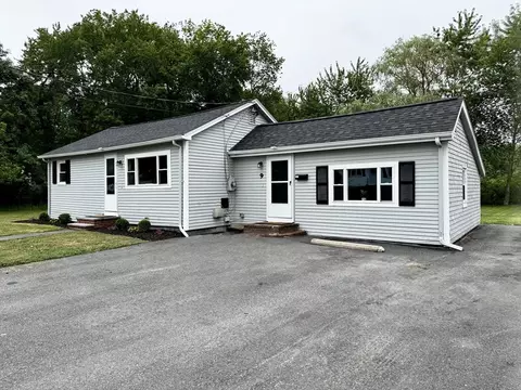 9 Bliss St, Taunton, MA 02780