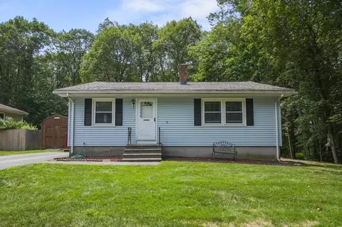 2 Hingham Rd, Worcester, MA 01606