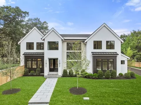 43 Carver Rd, Newton, MA 02461