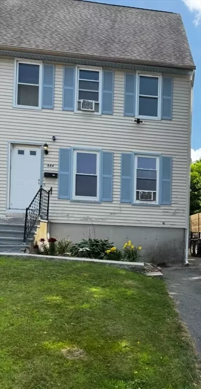 644 Franklin St, Worcester, MA 01604 photo 2
