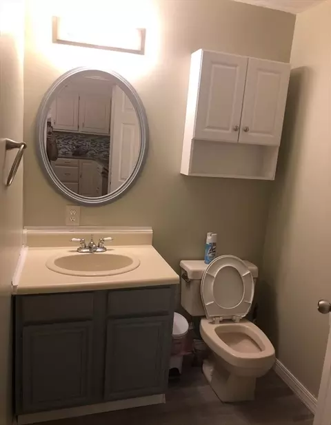 644 Franklin St, Worcester, MA 01604 photo 11