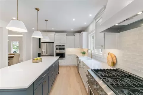 9 Steele St, Stoneham, MA 02180 photo 4