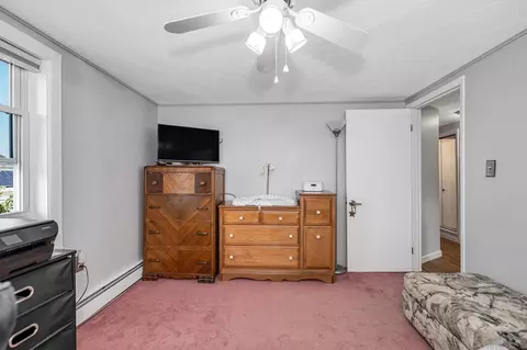 Bedroom - 40 Marie Ave, Everett, MA 02149 photo 7 of 10