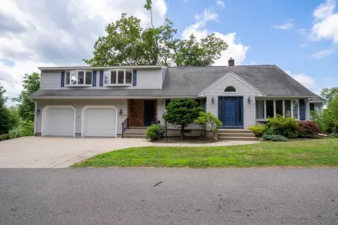 150 Lyman St, South Hadley, MA 01075