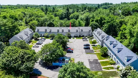 161 Flower Ln #13, Dracut, MA 01826