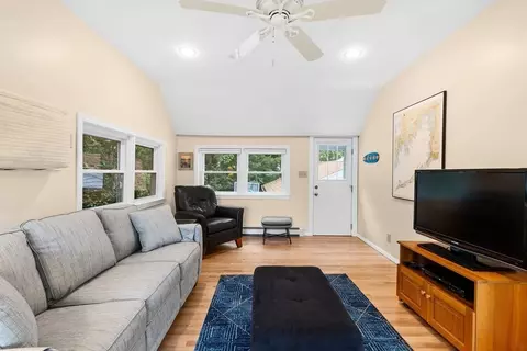 3 Mckinley St, Wareham, MA 02571 photo 3