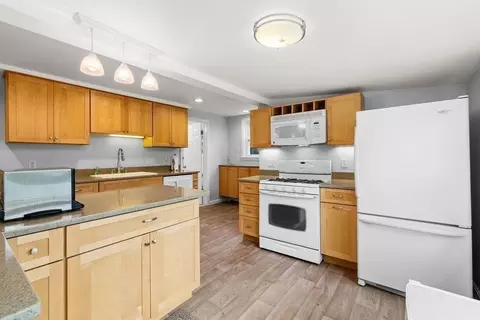 3 Mckinley St, Wareham, MA 02571 photo 11