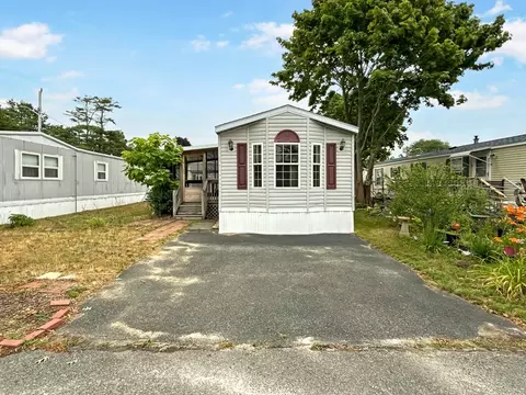 4 Francis St, Wareham, MA 02538 photo 2